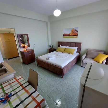 The Sun House Apartment Sarande Exterior photo