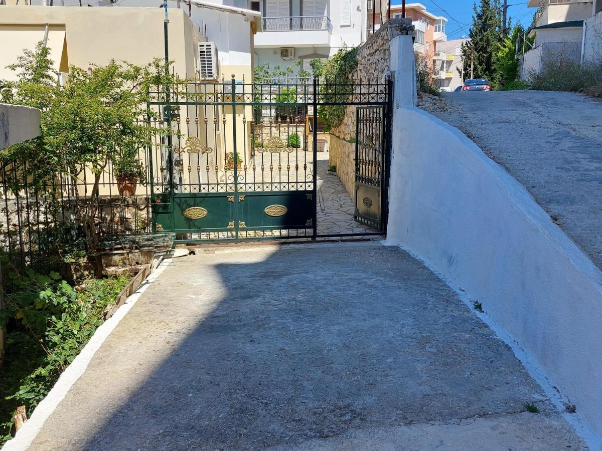 The Sun House Apartment Sarande Exterior photo
